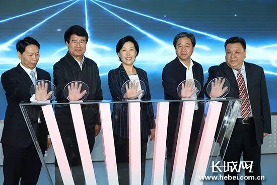 传媒界大事情！长城新媒体集团正式揭牌，“中央厨房”同时启动运行！